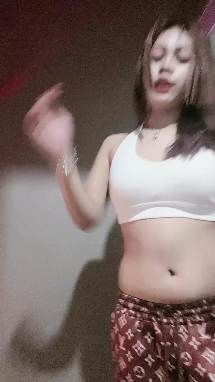 Goyang Pantat Semok Twerking Ala RCH Kilia ID 66392464 Mango