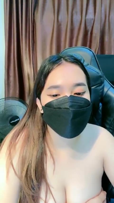 Kangen Naya Putri Nia Lepas Bra Miliknya Susu Putih