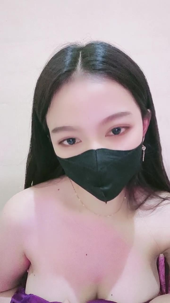 Pesona Susu Mahasiswi Baru Putih Mulus Mango